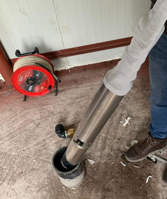 Pompa submersibila in foraj